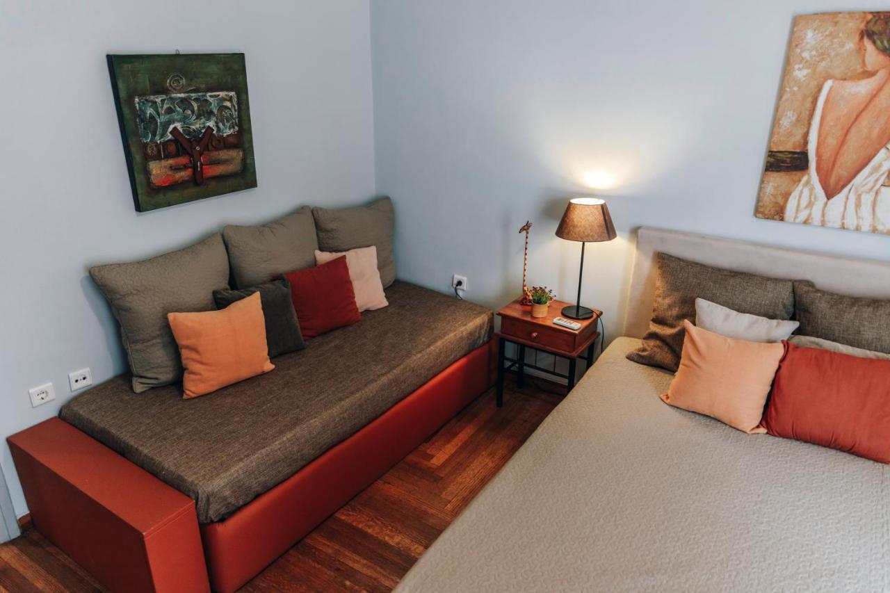 Monastiraki-Psiri, Old Town, 3-Bdr Apt, Sleep 6-10P, Spacious Court Yard Atény Exteriér fotografie