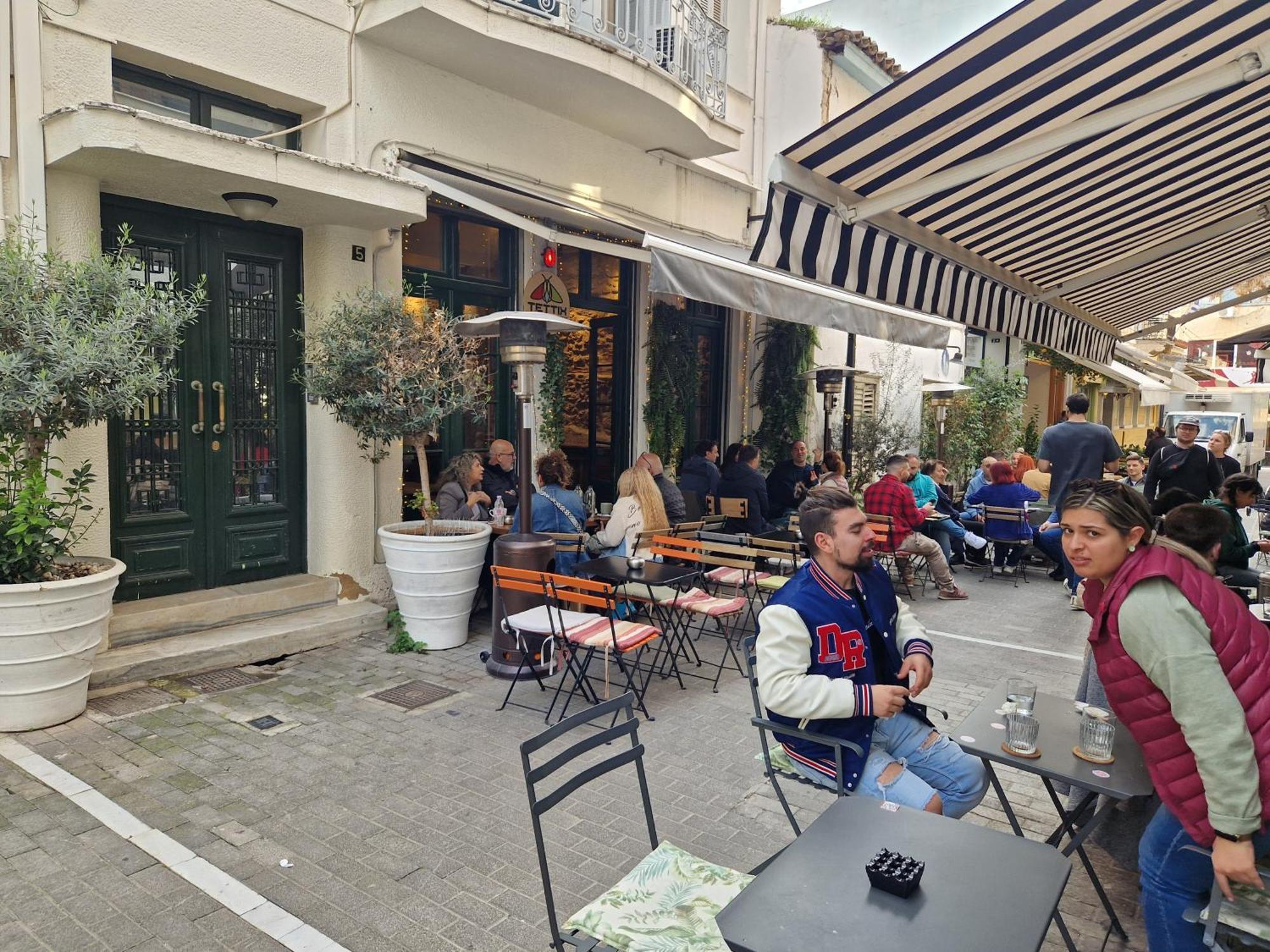 Monastiraki-Psiri, Old Town, 3-Bdr Apt, Sleep 6-10P, Spacious Court Yard Atény Exteriér fotografie