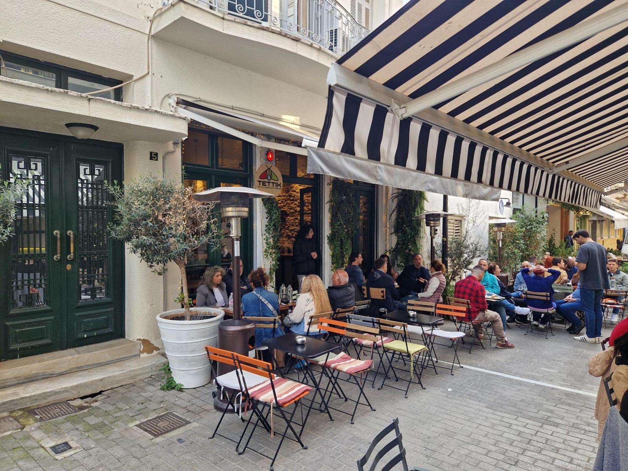 Monastiraki-Psiri, Old Town, 3-Bdr Apt, Sleep 6-10P, Spacious Court Yard Atény Exteriér fotografie